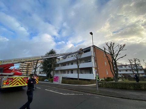 Ronnenberg: Pkw aufgebrochen und beschädigt - Polizei sucht Zeugen